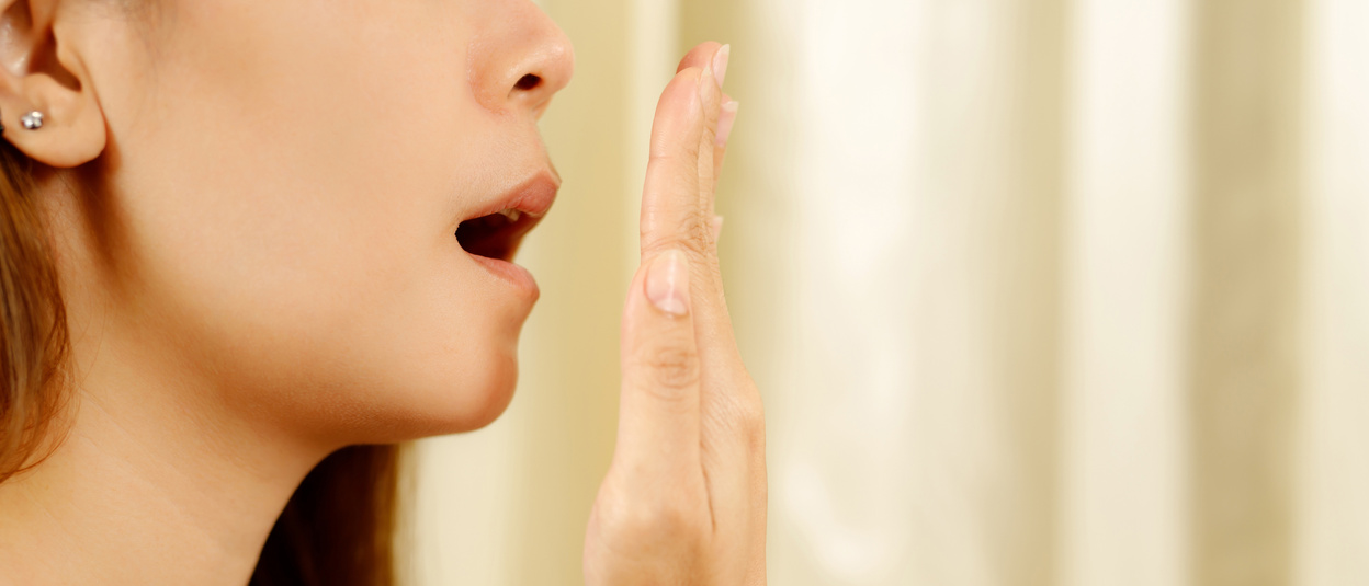 Women Have Bad Breath Caused by Swollen Gums